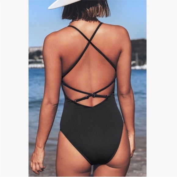 CUPSHE Black Ribbed V-neck lace up one piece swimsuit small NEW - Picture 3 of 9